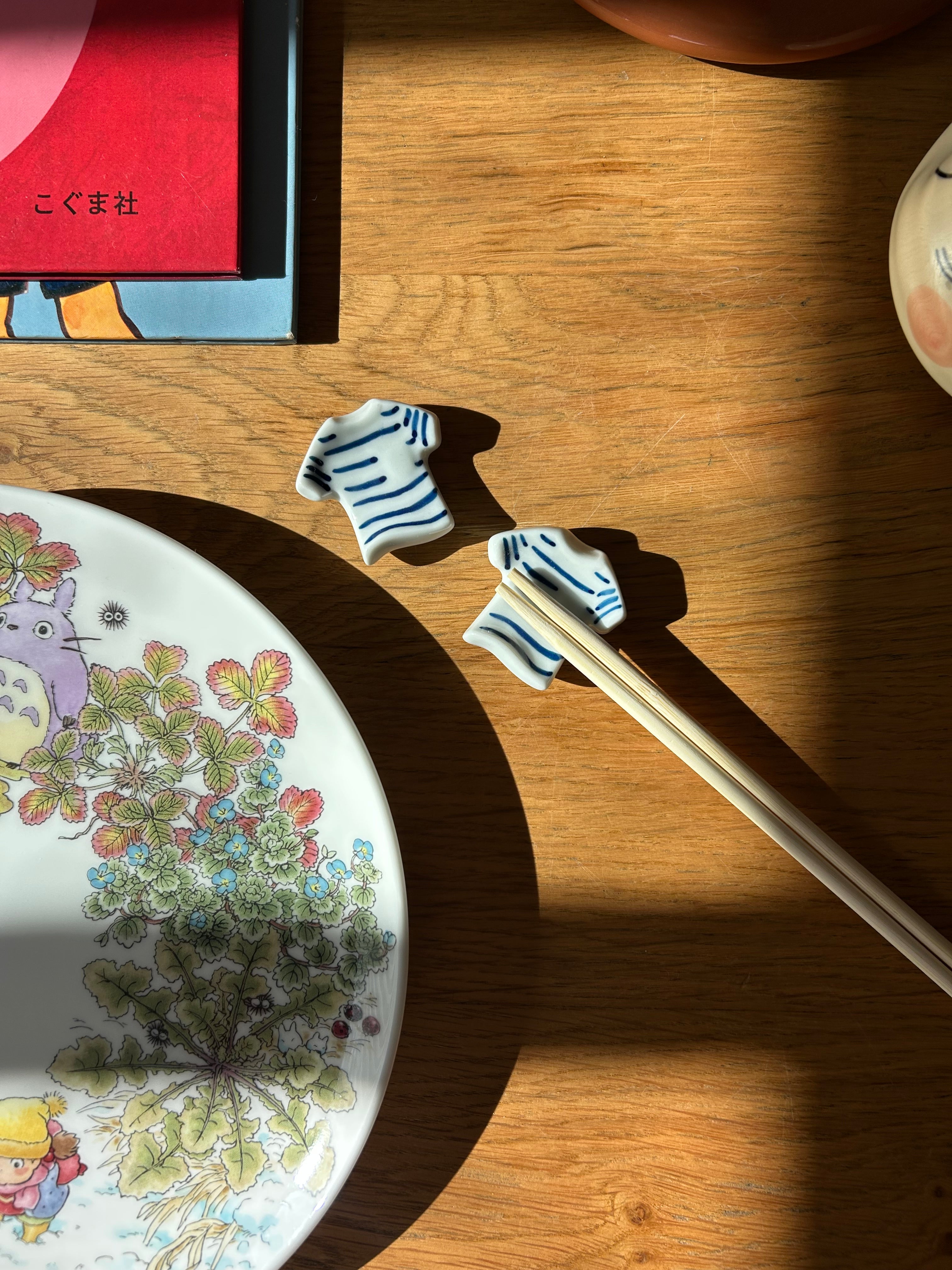 Porta-hashi Camisetas - suporte para talheres (par)